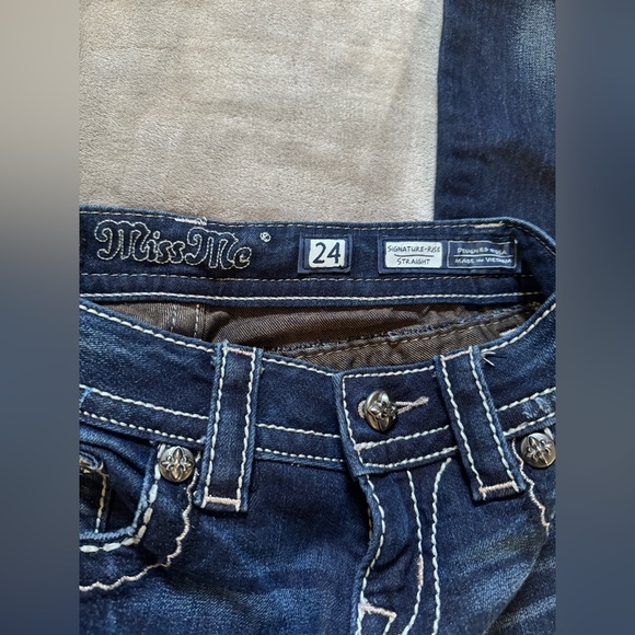 Miss Me Jeans - Picture 3 of 8
